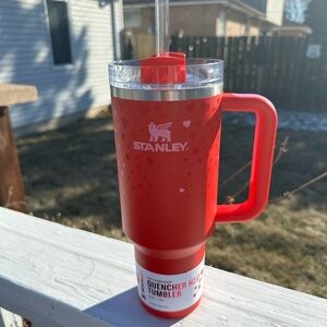 Stanley Red Valentines Day 2025 Quencher H2.0 Tumbler Ruby Hearts